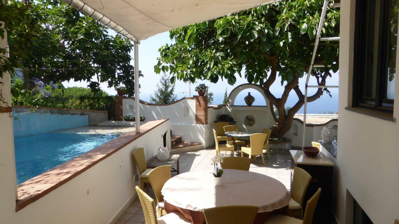Residenza L'Isola Capri Acomodação com café da manhã Exterior foto
